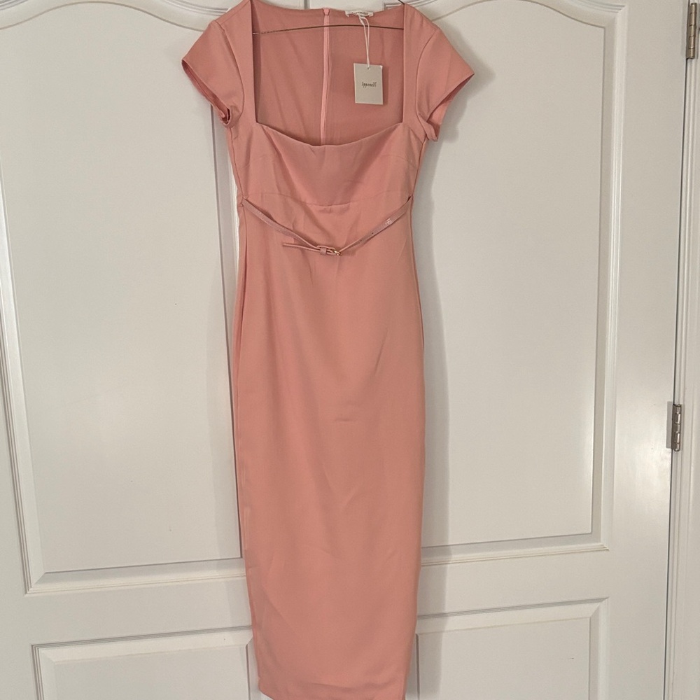 Chic Pink Midi Dress with Cap Sleeves